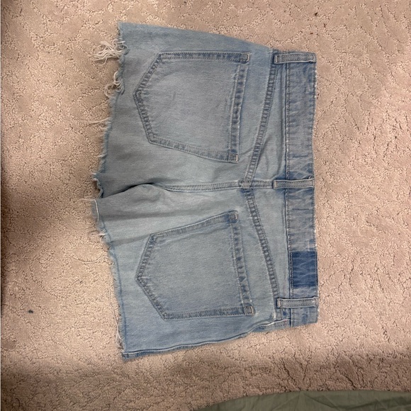 3 for$25 Hollister low rise baggy denim shorts - Picture 2 of 5